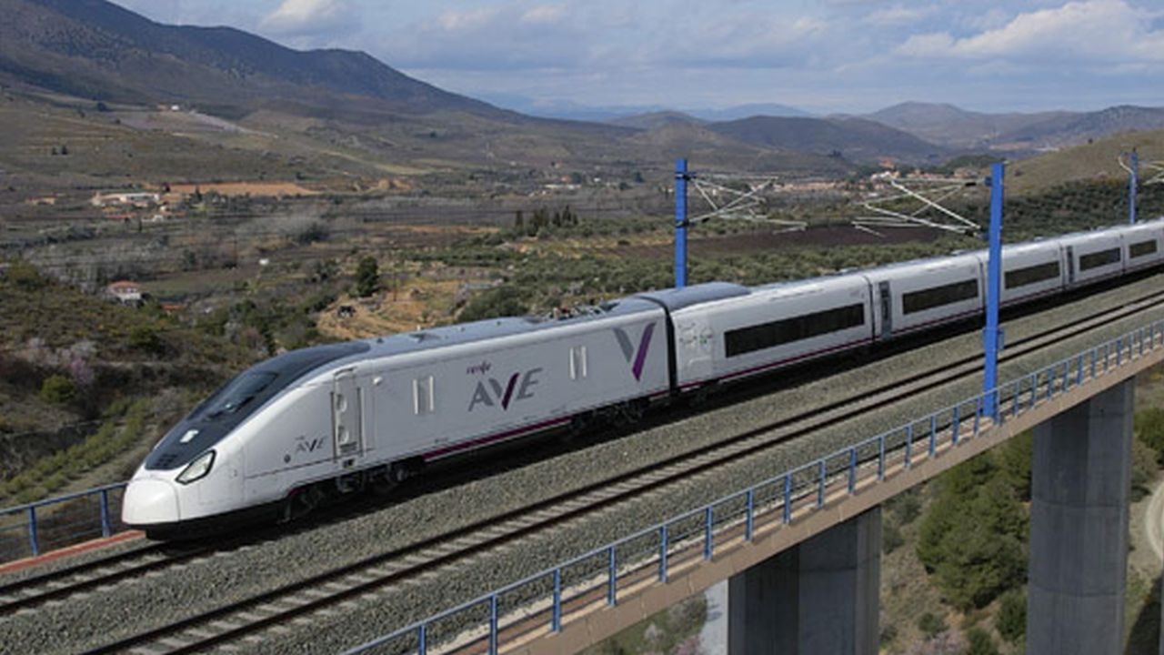 2024_Ave_Renfe